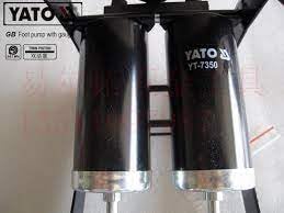 Close-up of twin pistons on YATO YT-7350 foot pump