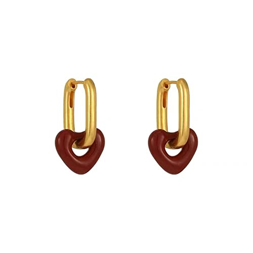 Boucles d'oreilles cœur rouge l&eacute;g&egrave;res pour sublimer une robe de mari&eacute;e f&ecirc;te
