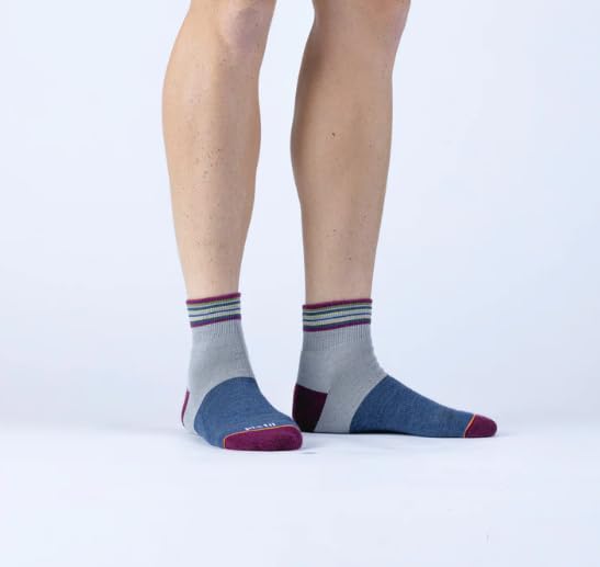 Image of Pistil Women's Blue Kaiya Quarter Sock MD