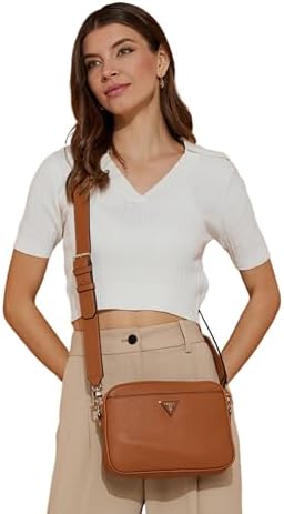 【ブラウン(COG)】GUESS ショルダーバッグ (W)MERIDIAN Camera Bag MERIDIAN Camera Bag ショルダーバッグ レディース | GUESS(ゲス