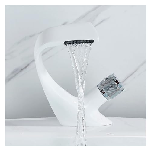 Robinet noir de lavabo pour une salle de bain moderne et design