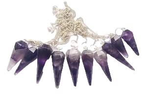 Set von zehn Amethyst dowser Pendeln Reiki Crystal Healing Geschenk Wellness Feng Shui positive Energie metaphysisch Edelstein