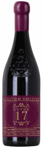 ROSSO VELLUTATO E STRUTTURATO - Colore rosso profondo, con bordi di luce violacei. Un bouquet complesso che apre con note di frutti rossi e sentori speziati.