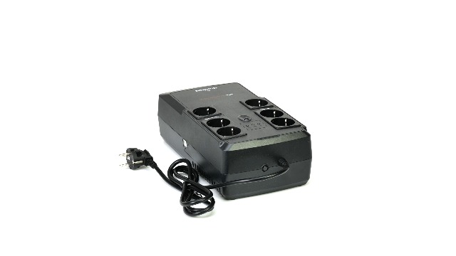 Tecnoware Power Systems UPS 1000VA, per Console Gaming, MAC e PC con PFC Attivo, Gruppo di Continuità EXA PLUS, 8 IEC, Software, Protezione Blackout e Sbalzi per Gaming e Grafica Professionale