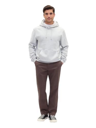 Image of Gap Men's Essential Straight Fit Khaki Chino Pants
