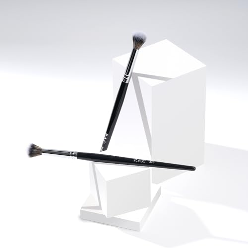 Image of PAC Eyeshadow Blending Brush -210