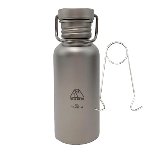 TITAN MANIA(チタンマニア) 水筒 ボトルマグ チタン製 Sサイズ 500ml ボトルハンガー付き 直火可能 軽量 キャンプ アウトドア スポーツボトル マグボトル 直飲み 錆びない 広口 割れない 登山 自転車 サイクリング 水筒カバー付き（Amazon）