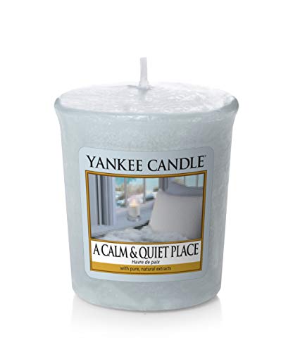 Yankee Candle Bougies votives en Cire avec Inscription « A Calm and Quiet Play » 4,6 x 4,8 x 1 cm