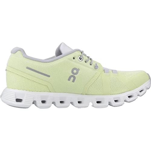 Image of On Women's Cloud 5 Sneakers
