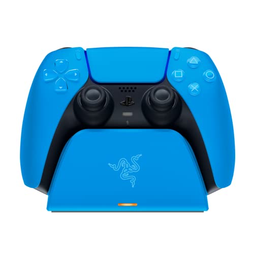 Ya en mundofriki.es: Razer Quick Charging Stand - Base de carga rápida para mando inalámbrico de PS5 (Diseño de Base Curva, Combina con tu Mando de PS5, Desplazamiento con una sola mano) Azul