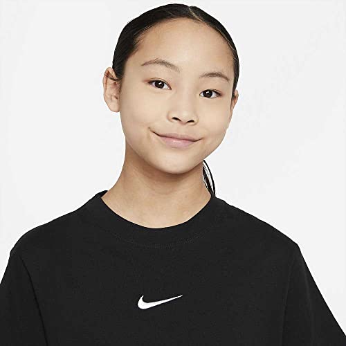 Nike Girl's NSW Tee Essential Short Sleeve Boxy (Little Kids/Big Kids)3