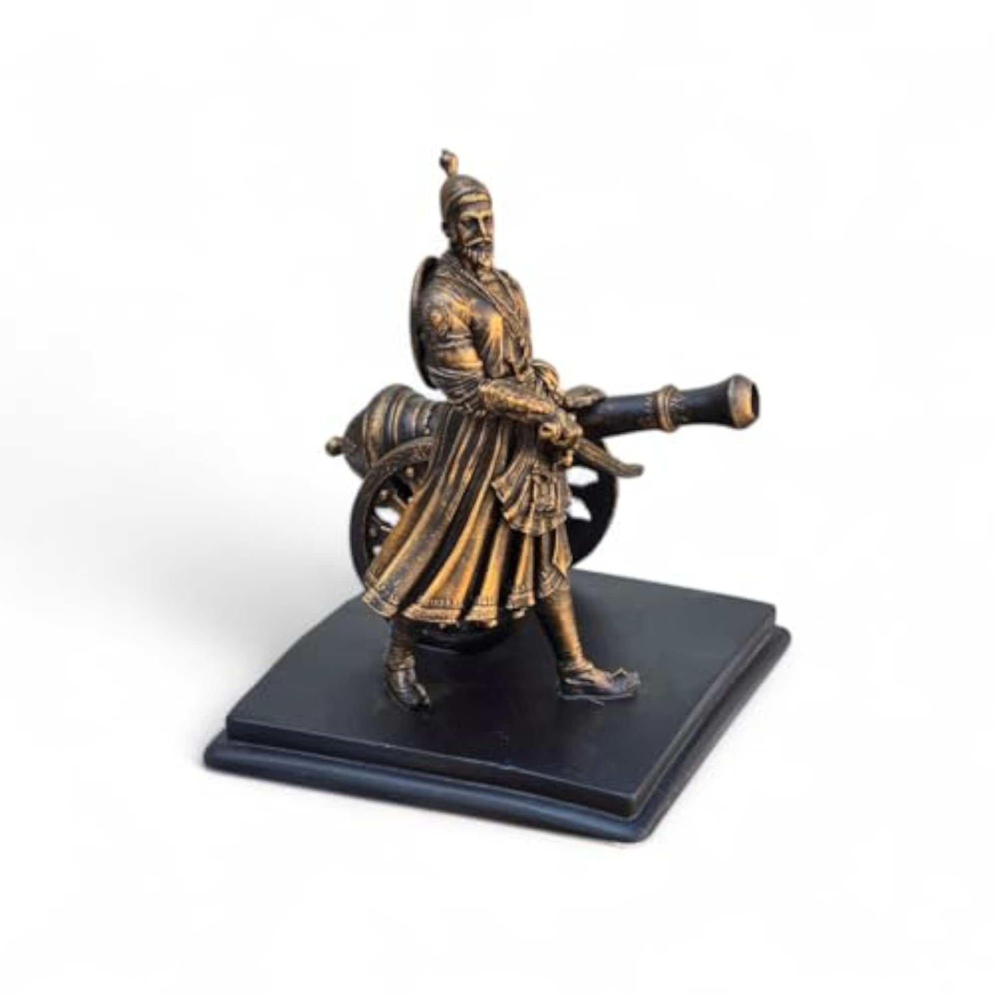 Chatrapati Shivaji Maharaj Murti Statue with Toph