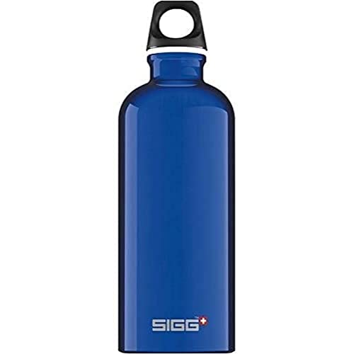 Sigg Garrafa de água azul escuro Traveller (0,6 L), garrafa de metal livre de poluentes e à prova de