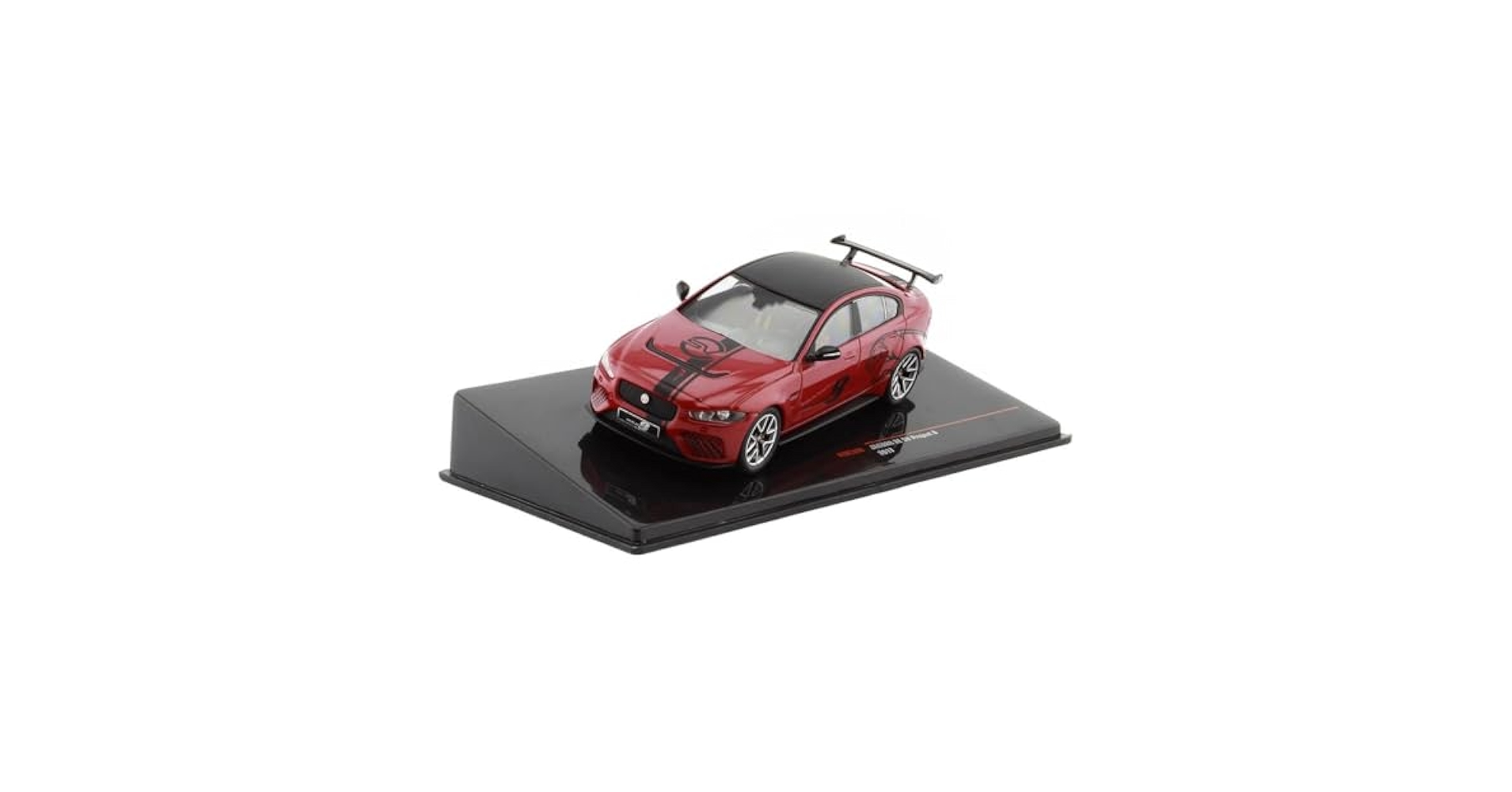 【中古】ixo 1/43 ジャガー XE SV Project 8 2017 レッド ミニカー【箱色あせあり】[10][240010475250] イクソ 1/43 ジャガー XE SV Project 8 2017 （レッド）