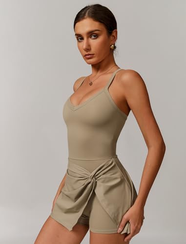 Robe de tennis pour femme fente devant évitant les frottements avec short