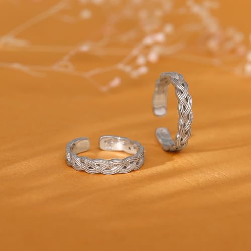 Image of GIVA 925 Silver Celtic Tide Toe Rings, Adjustable| Toe Rings for Women and Girls | With Certificate of Authenticity and 925 Stamp | 6 Month Warranty
