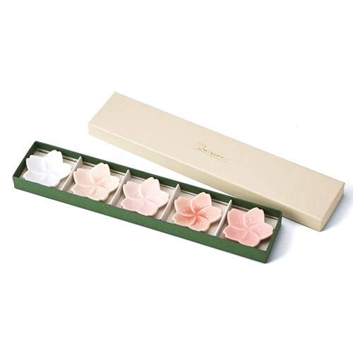 Amazon｜やまに 箸置き マルチ 5 季節の箸置五色組ギフト 35190769  