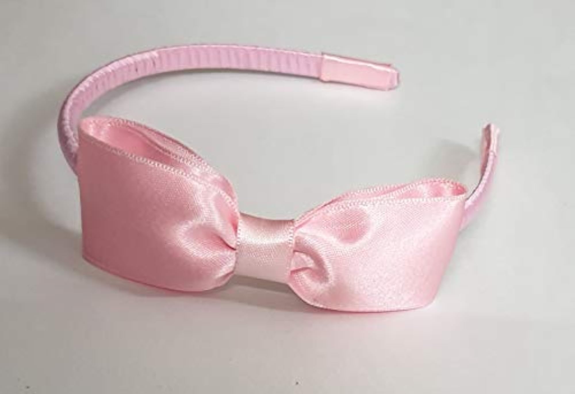 Pink Colour Bow Hairband, Cute Accessory for Girls