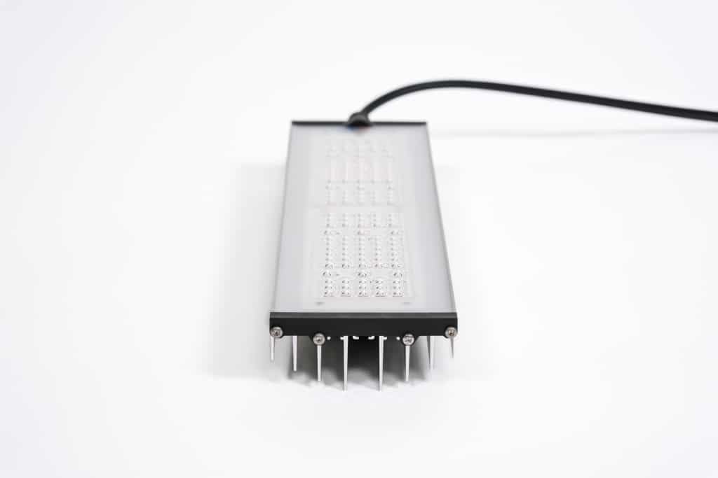 sanlight STIXX 50 Kompakte 50W LED-Growlampe Pflanzenlampe Pflanzenbeleuchtung für kleine Growzelte
