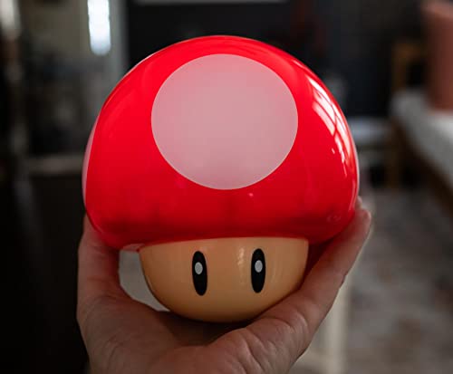 Action Figure Acessório Luminaria Nintendo Super Mario Bros - Mushroom com Som, Paladone, PP4017NN,