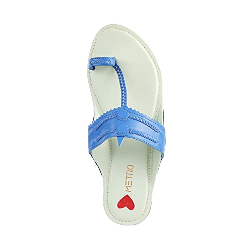 Image of Metro Women's Gold Leather Stylish Fashion Kolhapuris