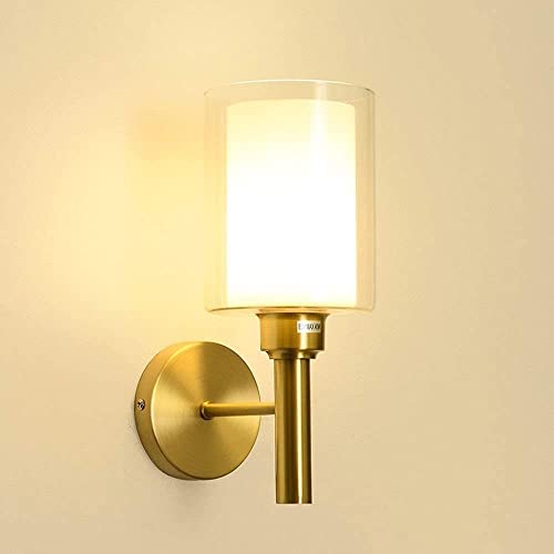 Lámparas de pared de vidrio soplado y cobre con elegancia nórdica