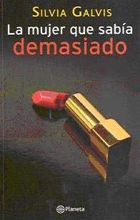 Paperback MUJER QUE SABIA DEMASIADO, LA Book
