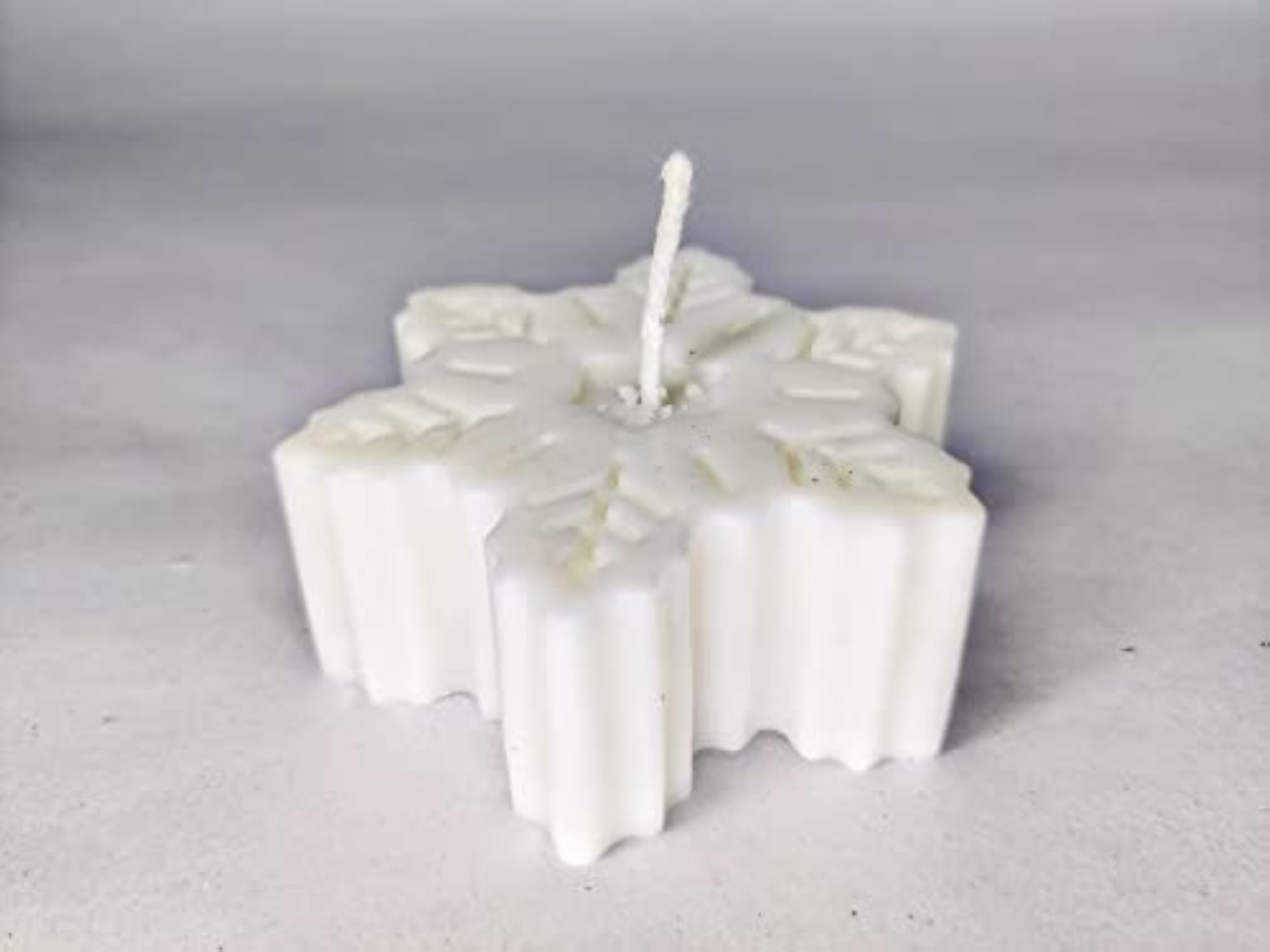 Snowflakes Scented Candle for Home Decor, Gift