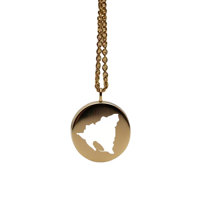 Pendentif carte du Nicaragua en argent sterling plaqué or 14 carats, forme ronde de 24 mm et épaisseur de 1,5 mm, breloque Terre, bijou de voyage délicat | Médaillon gravé Aventure | LKB_MAP_380