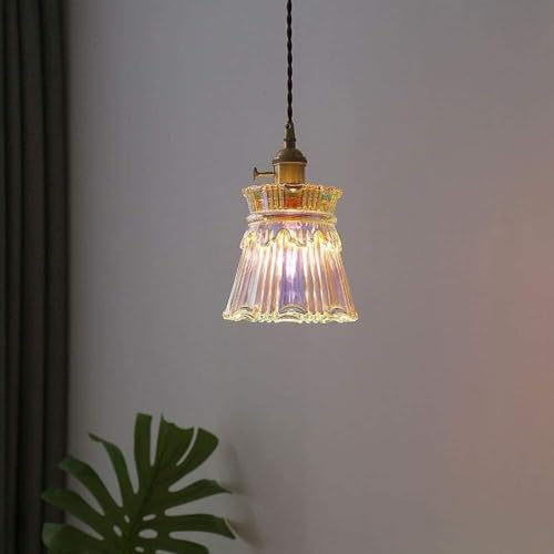 Lustre suspension magique en verre teinté pour illuminer votre comptoir de bar avec élégance