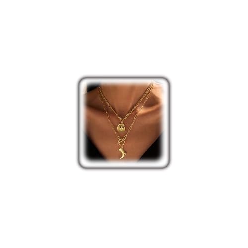 Collier botte occidentale dorée au fini vintage délicat et détails de haute qualité