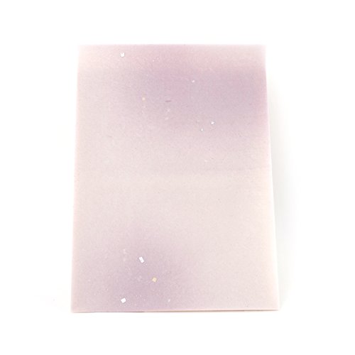 書道 かな料紙【すみれ(本楮) 半懐紙判 20枚(5色/各4枚入)】は、金箔や銀箔の装飾が美しく、渇筆が出せるかなの中字向きの本楮紙です。