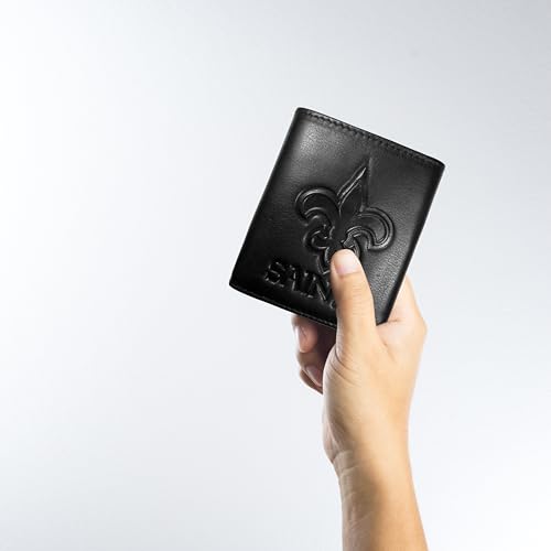 Image of Siskiyou NFL Unisex Embossed Leather Tri-fold Wallet