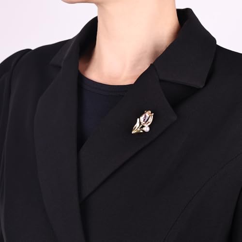 Image of Elegant Floral Brooch Pins for Women, Crystal Pearl Rhinestone CZ Flower Lapel Pin Wedding Party Exquisite Brooches and Pins for Women Ladies