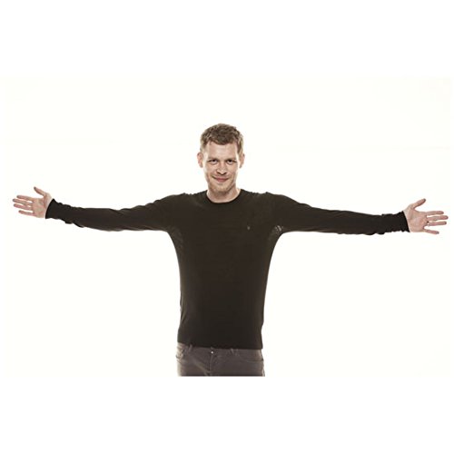 The Originals Tv Series 13 8 Inch X 10 Inch Photo Joseph Morgan Holding Arms Out For Hug Kn At Amazon S Entertainment Collectibles Store