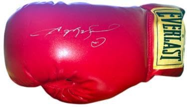 Sugar Ray Leonard Signed Everlast 14 oz Boxing Glove