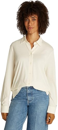 ICONICITÀ INTRAMONTABILE: L’originale camicia Tommy Hilfiger presenta un taglio classico e un colletto button-down. Il suo design pulito ed essenziale la rende un capo classico che non può mancare in un guardaroba.