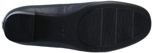 SoftWalk Women's Lynn Pump4