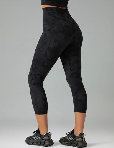 Image of Colorfulkoala Dreamlux No Front Seam Capri Leggings with Pockets for Women - High Waisted 21 inch Buttery Soft Yoga Pants