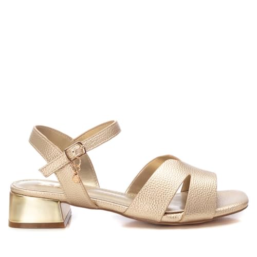 XTI - Sandalia Mujer Oro - Calzado Cómodo y Versátil - Moda casual - Modelo 14412602 (Talla 39)