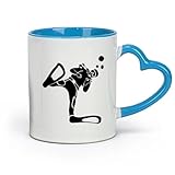 Mug en céramique haut de gamme, contenance : 320 ml, hauteur : 9,5 cm. Diamètre de l’ouverture : 8 cm, poids : 338 g. Son poids agréable prévient la fatigue lors d’une utilisation prolongée, et sa taille idéale lui permet de s’intégrer parfaitement à votre intérieur, sublimant votre style.