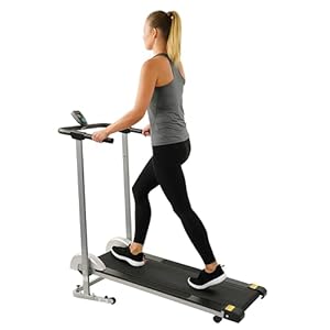 Sunny Health & Fitness Opvouwbare Loopband, Handmatige Compacte Mini Loopband voor Wandelen Hardloopmachine, Cardio-oefenapparatuur voor Thuiskantoorgebruik – SF-T1407M