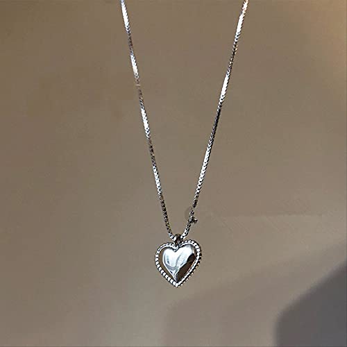 Collier pendentif à cœur cristallin, le cadeau idéal de mariage