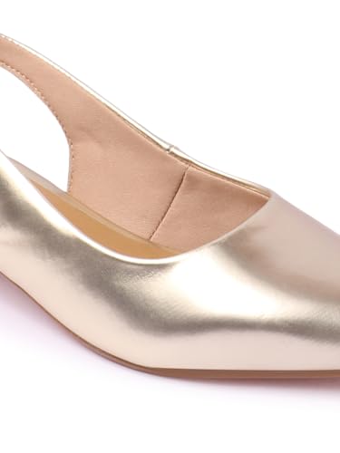Image of Carlton London Women's Textured Pointed Toe Block Heel Pumps