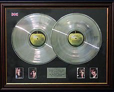 The Beatles White Album dble – LP Platine disque & pics - Les Beatles, Paul McCartney, John Lennon, RIngo Starr, George Harrison The Beatles White Album dble – LP Platine disque & pics