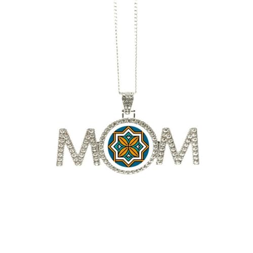 Collier géométrique marocain pour célébrer le lien unique avec maman