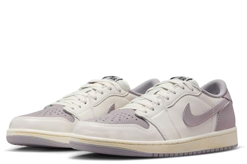 Air Jordan 1 Retro Low OG - Sail & Black Atmosphere3