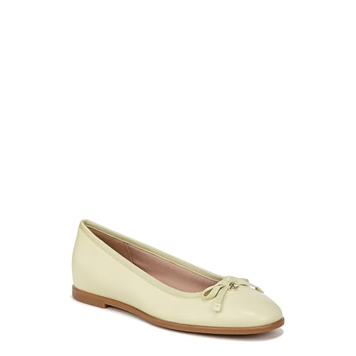 Image of Naturalizer Essential