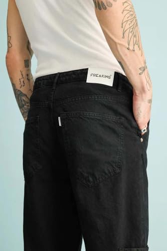 Image of KOTTY Men's Straight Leg Cargo Jeans - Retro Street Style Denim with Utility Pockets