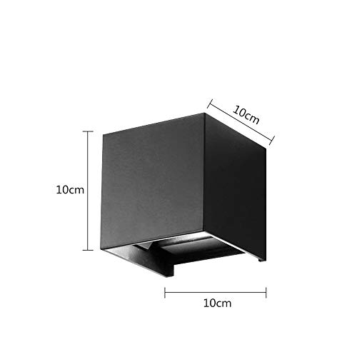 Lampe murale LED pour éclairer une façade humide sans risquer la rouille